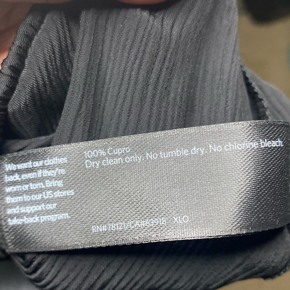 Women’s Eileen Fischer crepe Wide Ankle Pants
size-3X - Picture 2 of 6